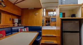 2BR Spacious & Comfy 43' Yacht - Heat & AC - On the Freedom Trail - Best Nights Sleep - Image 4