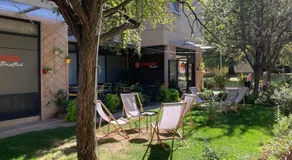 Poppy Flower Apartment - Image 4