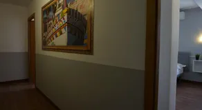 Airport suite - Image 4