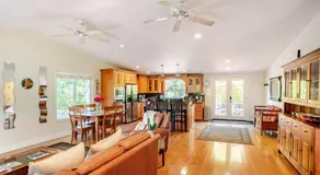 Sonoma Wine Country Bungalow - Image 3