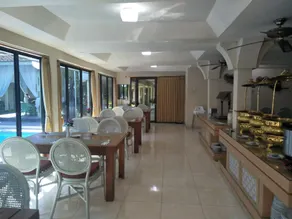 Hotel Grand Rosela - Image 5