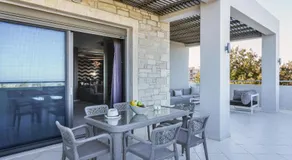 Free Breakfast at Oak Luxury villa with heated pool, Playground and Pool table - Image 4