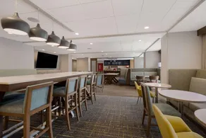 A Victory Hotel & Suites - Image 5