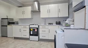 Mirandas Place - Image 3