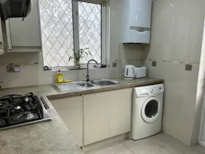 Lovely 2-Bedroom Bungalow, Northolt London R44 - Image 5
