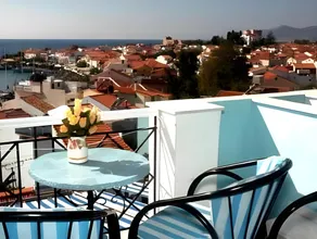 Zorbas Hotel - Image 2