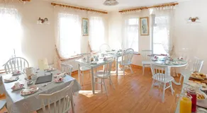 Tower Lodge B&B - Image 3