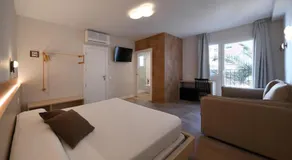 El Camí Hotel - Image 2