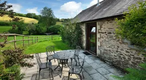 Riscombe Farm Cottages - Image 5