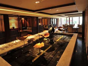 Sunlit Hotel - Image 5
