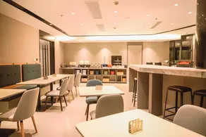 Home Inn Style Shanghai Pudong Lujiazui Oriental Pearl Tower - Image 5