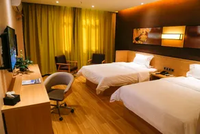 IU Hotel - Image 2