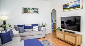 Blue Beach House - Image 2
