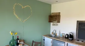 La petite cabane, escapade romantique - Image 5