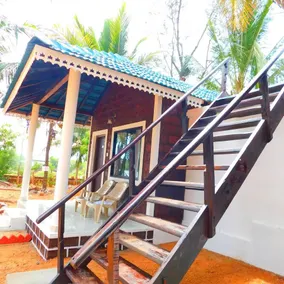 Coconut Tree Resort - Image 4
