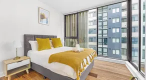 Warm&Comfortable Apartment in Wolli Creek - Image 2