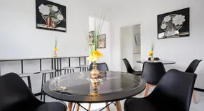 SD Hotel - Image 3