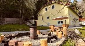 Double room, shower and bath, toilet, 1 bed room - Image 2