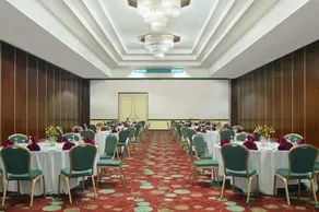 Royal Tropicana Hotel - Image 5