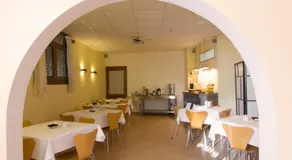 Hotel Mayno - Image 4