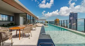 Loft Exclusive Piscina Gyn Segurança Vitoria 1503 Decoração VIP - Image 2