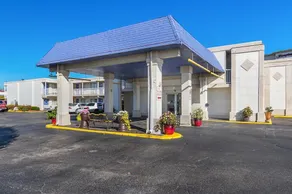 Motel 6 Terre Haute - Image 5