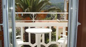 Green Hill Studios & Apartments - Image 4