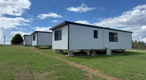 Peaceful Farm Retreat - Luxury Cabins in Goulburn - Image 5