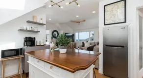 CbytheSea - Ocean View Penthouse - Image 3