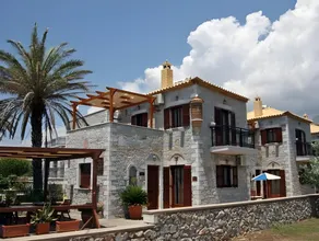 Pleiades seaside residences in Mani - Image 2