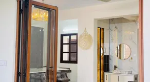 Sky High Luxury Penthouse - Image 4