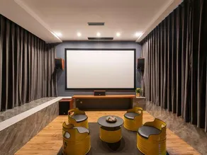 52 Creative Workshop Hotel - Image 5
