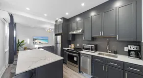 Modern and cozy 4 bedrooms sleep 12 - Image 3