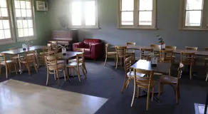 Flowerdale Hotel - Image 4