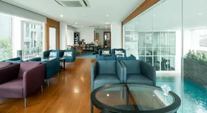 Schloss at Thonglor - Image 4