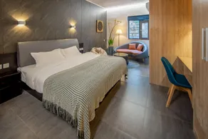 Bethel Cultural and Creative Hotel(Lingling Ancient Town) - Image 2