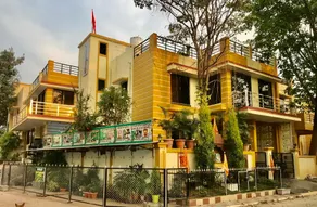 Vishnoo Stays Lush Green Room in Atal Nagar - Image 3