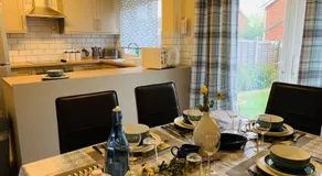 Contractors and families welcome - Image 2