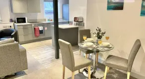Fantastic convenient 2 Bedroom 2 bathroom Perfect for Stansted Airport, 3 minute walk to Bishops Stortford Train Station! - Image 4
