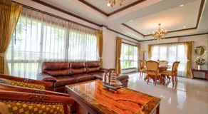 Villa Nautica Pattaya - 4 BR Luxury Pool Villa With Unique Yacht-house - Image 2