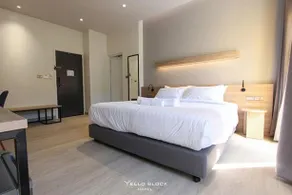 Yello Block Hotel - Image 3