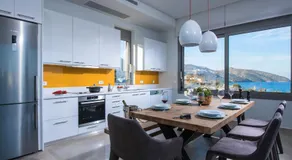 Luxurious Sea View Villa in Agios Nikolaos - Image 3