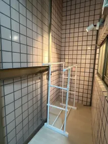 全新裝潢/靜巷美房/離市區5分鐘/好停車/偶爾遇見貓 - Image 3