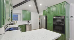 Beautiful 5BR 2BA DeSoto Holiday Home with Pool - Image 5
