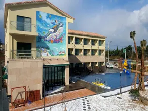 Blue Whale Resort - Image 3