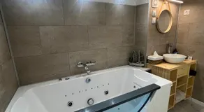La Petite Cabine de Plage - Image 3