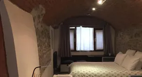 All' Ombra del Portico - Image 2