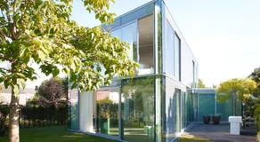 H-House Architectural Residence - Image 5