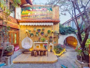 Love Garden Hotel - Image 5