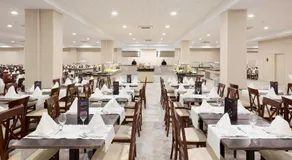 Apartamentos Best Alcazar - Image 4